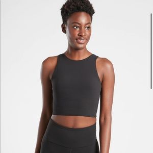 Athleta Conscious Crop